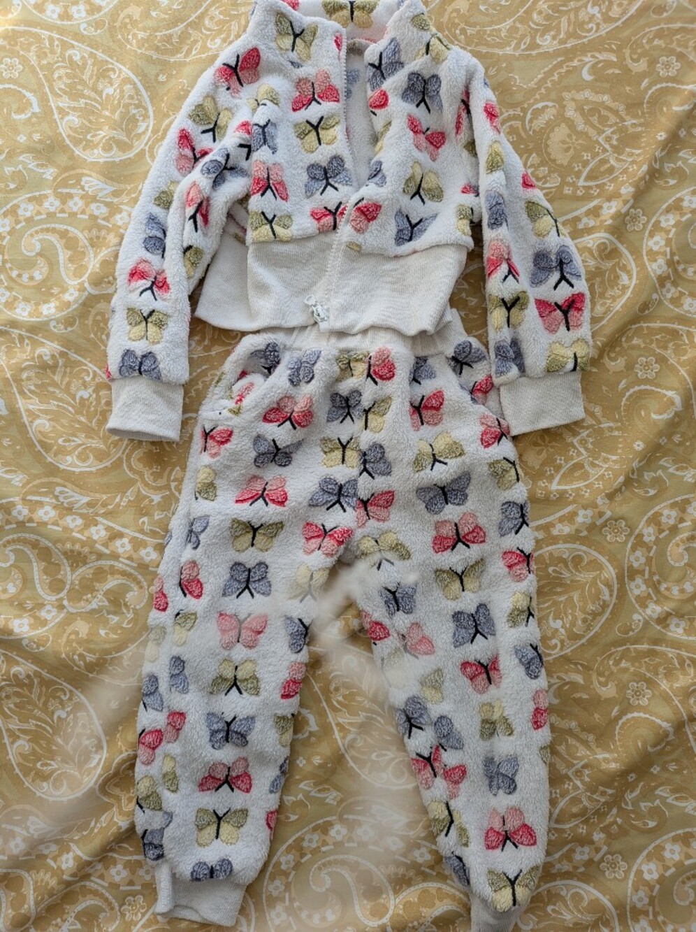 🍎 2 for $5  Size 2T (no tag)